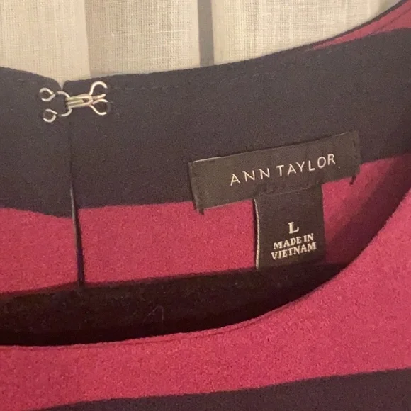Ann Taylor Size Large Blouse New Without Tags - Picture 2 of 4